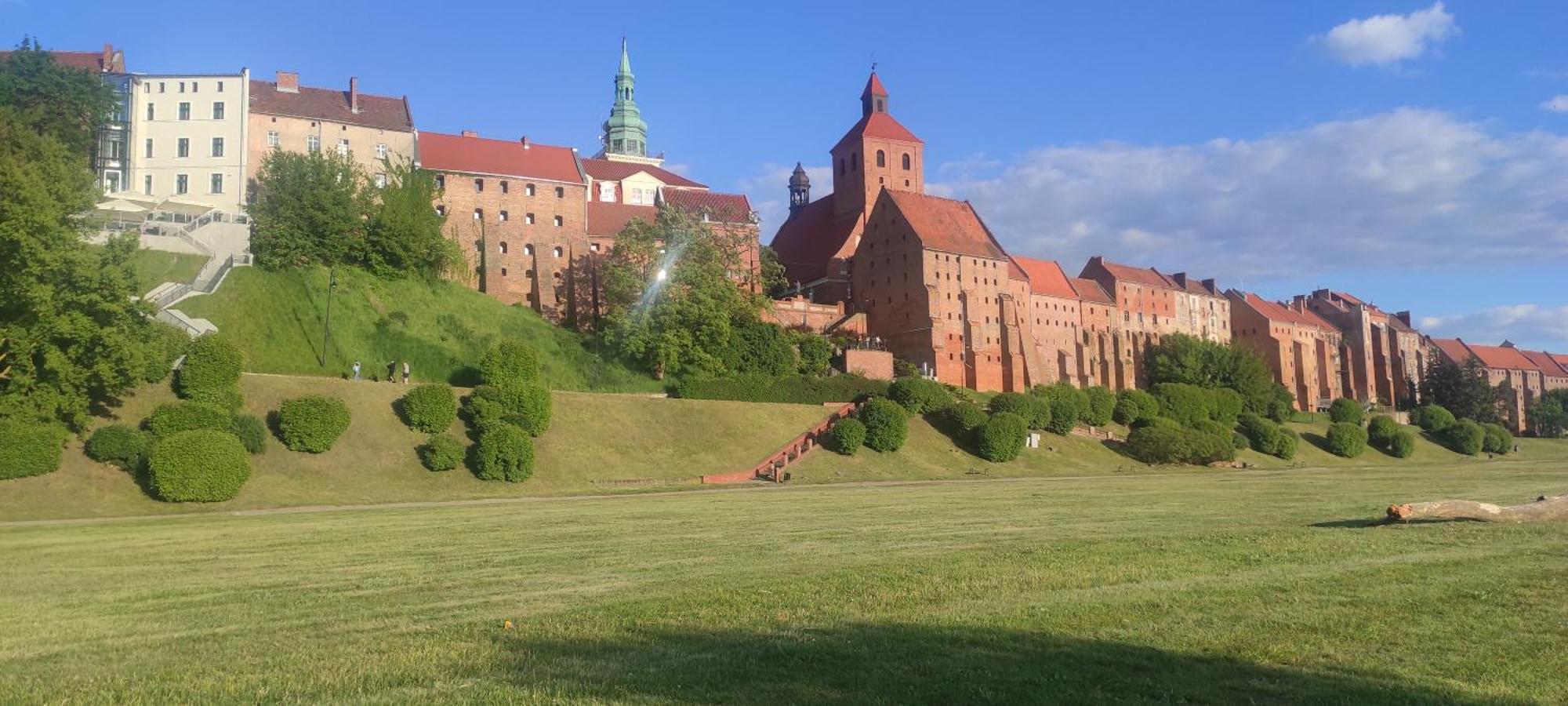 City Center Apartment 45M, 1 Bedroom And 1 Living Room With Kitchen Plus Bathroom, A Perfect Family Friendly Place Or For Home Office And A Longer Stay, A Proper Office Desk With Business Chair Provided, 100M From Market Square And Vistula River Grudziądz 外观 照片